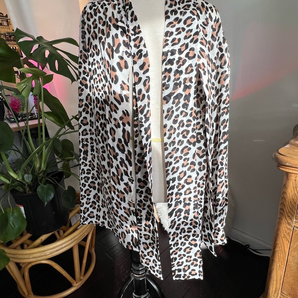 Vintage Leopard Print Blouse